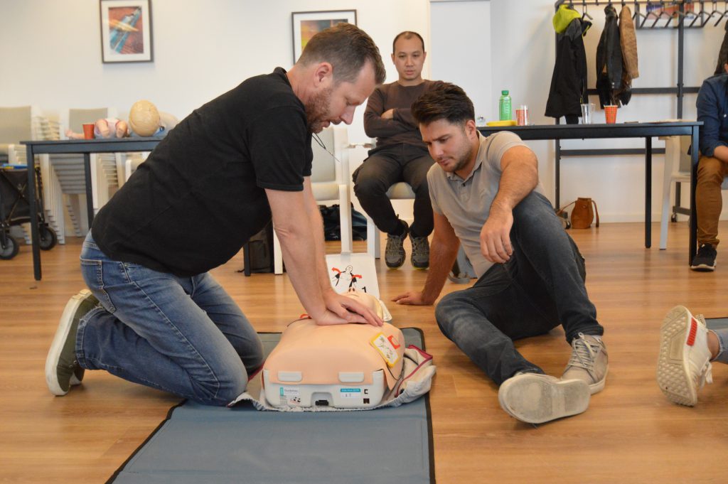 aed-hartstilstand-defibrillator-eduq-tips-opleidingen-hart